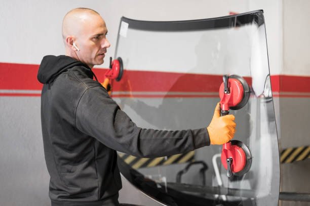 Experience the Convenience and Quality of Paradise Mobile Auto Glass Services
