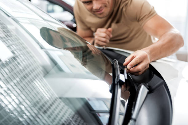 Why Choose Paradise NV Expert Auto Glass Repair and Replacement Services